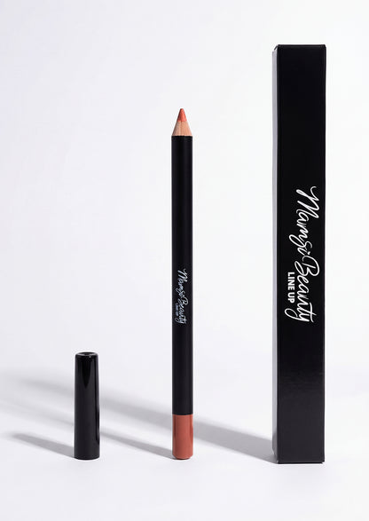 Line up lip pencil Lifestyle